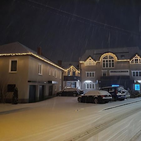 Apartmenthausmannstaetten Hausmannstatten Buitenkant foto