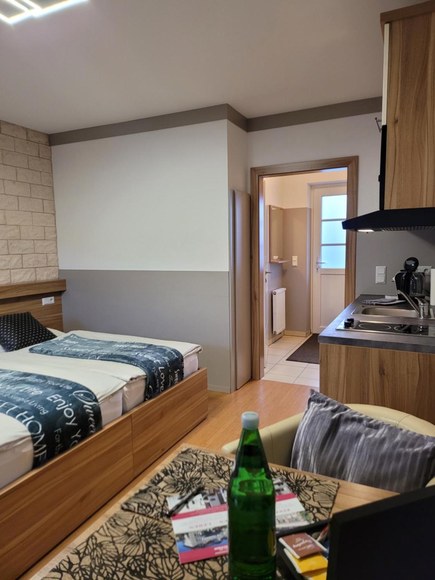 Apartmenthausmannstaetten Hausmannstatten Buitenkant foto
